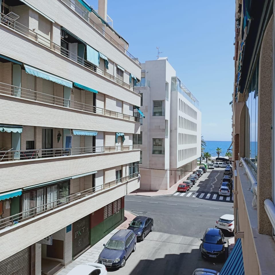 Bird's eye view, Sea view, Street view, Quiet street view