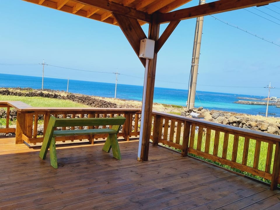 Patio, Day, Natural landscape, View (from property/room), Balcony/Terrace, Sea view