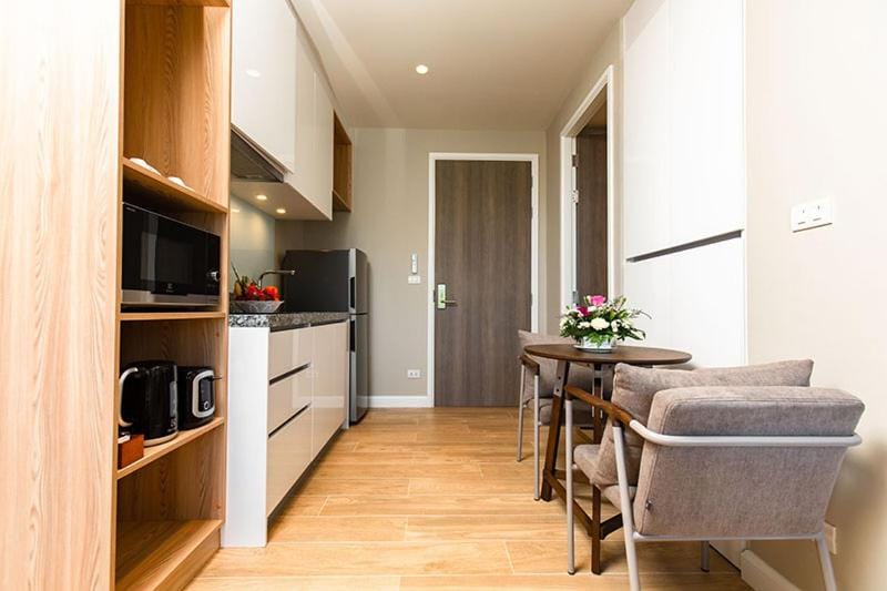Kitchen or kitchenette, Living room, Seating area