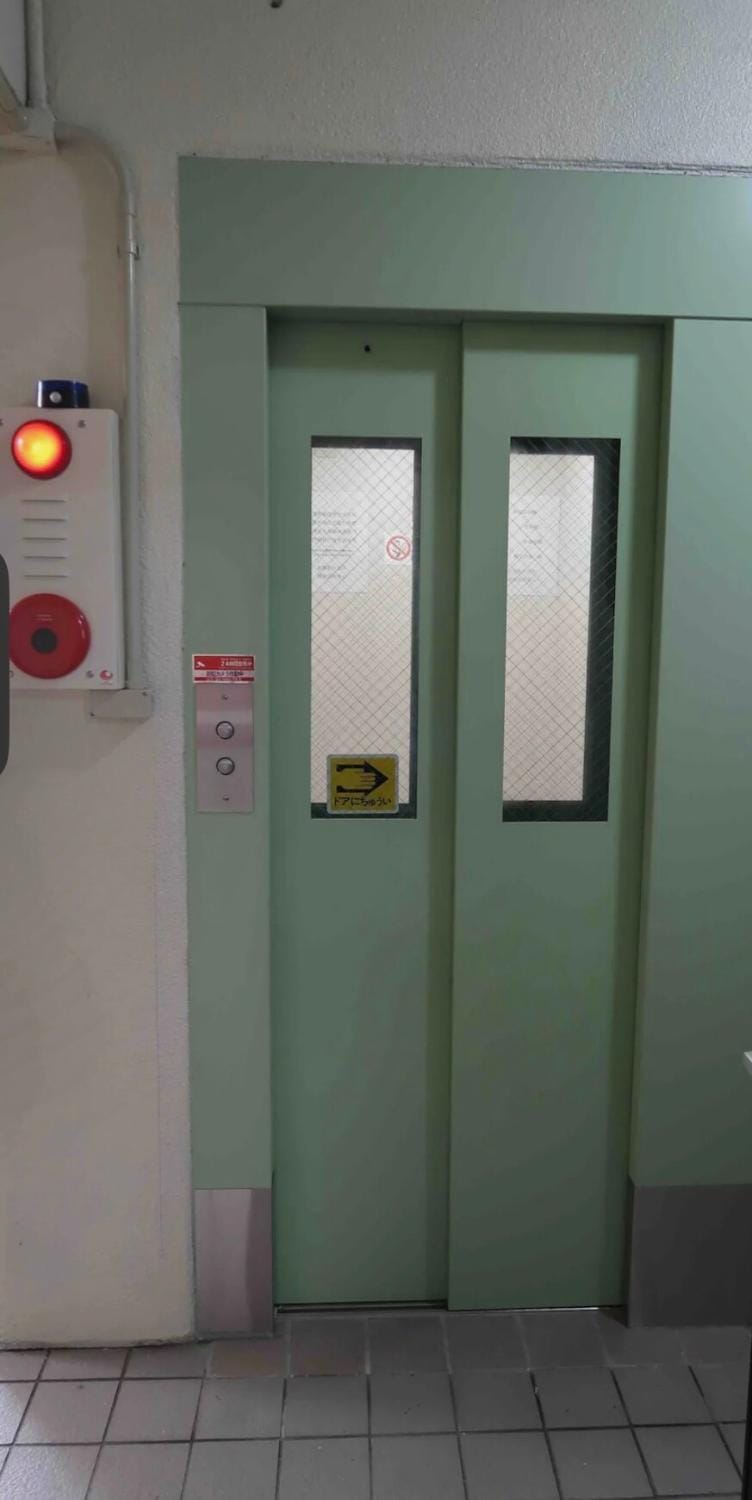 那霸市國際通大街黃金地段白銀公寓三室一廳 Apartment in Naha