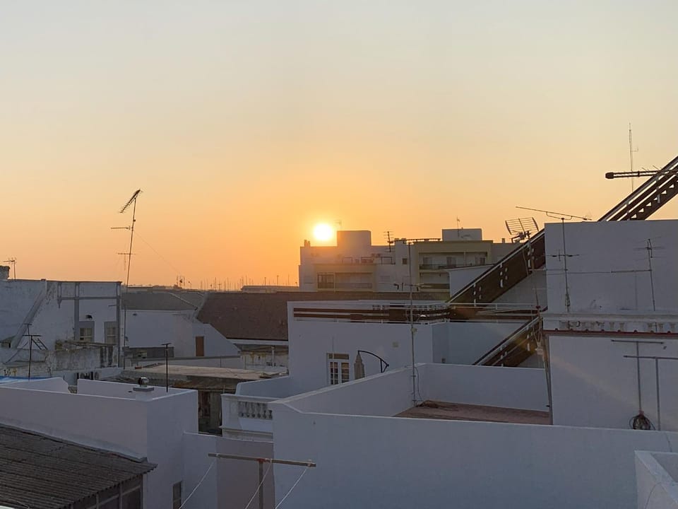 Sunrise, Sunset