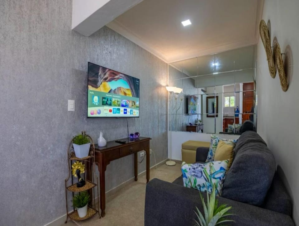 Communal lounge/ TV room, TV and multimedia, Living room, internet