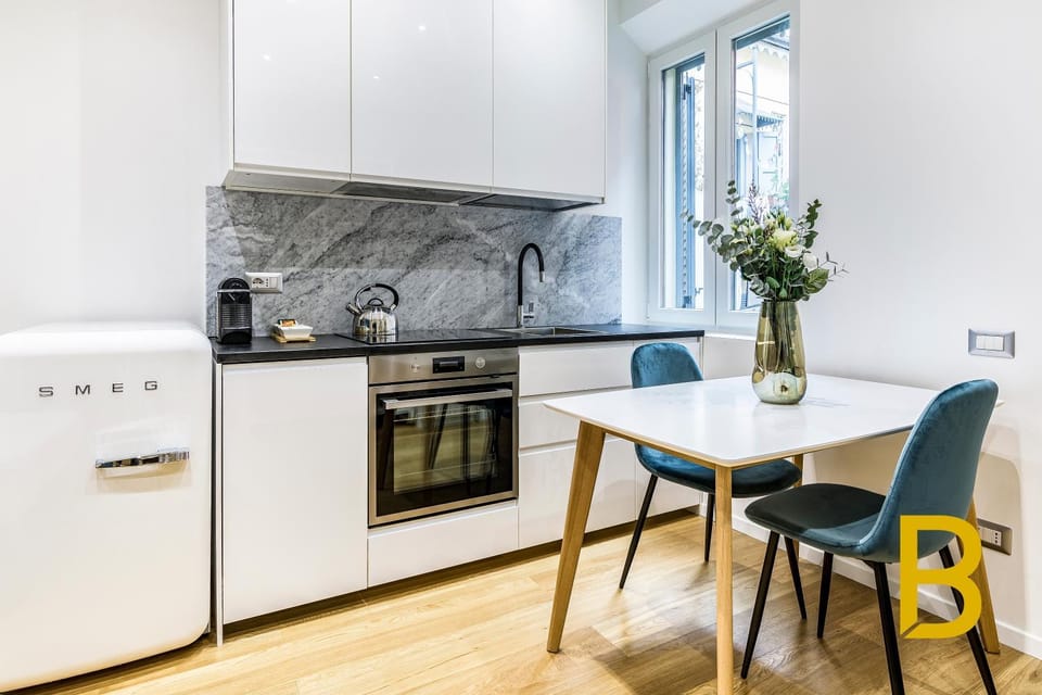 Coffee/tea facilities, Kitchen or kitchenette, Seating area, Dining area, pet friendly, stove