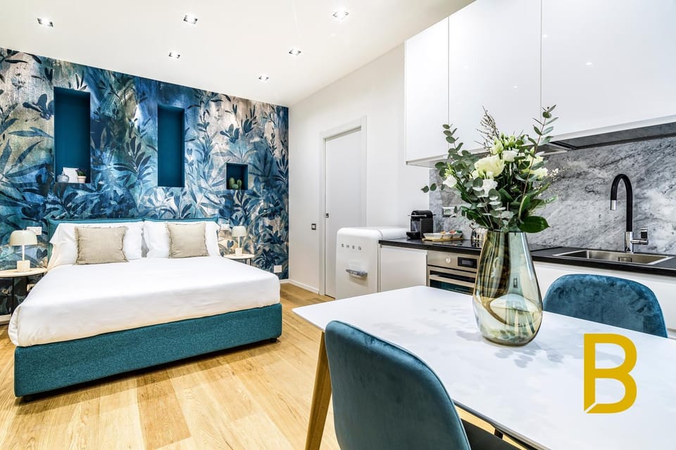 Kitchen or kitchenette, Photo of the whole room, Seating area, Dining area, Bedroom