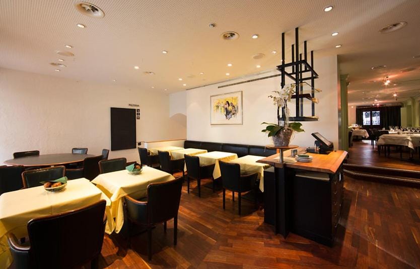 Hotel Taverne zum Kreuz Hotel in Aargau, Switzerland