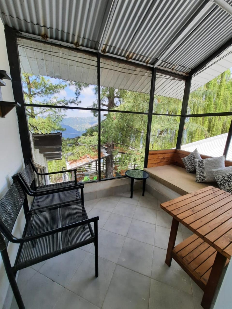 Balcony/Terrace, Seating area, Mountain view
