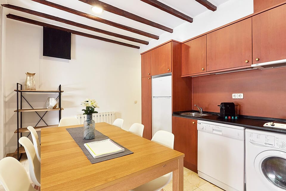 LEEWAYS APARTMENT XXIX in GRAN VÍA Apartment in Centro
