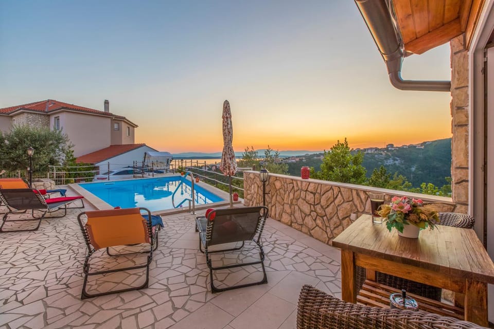 Patio, Garden, Balcony/Terrace, City view, Garden view, Landmark view, Mountain view, Pool view, Sea view, Swimming pool, Open Air Bath