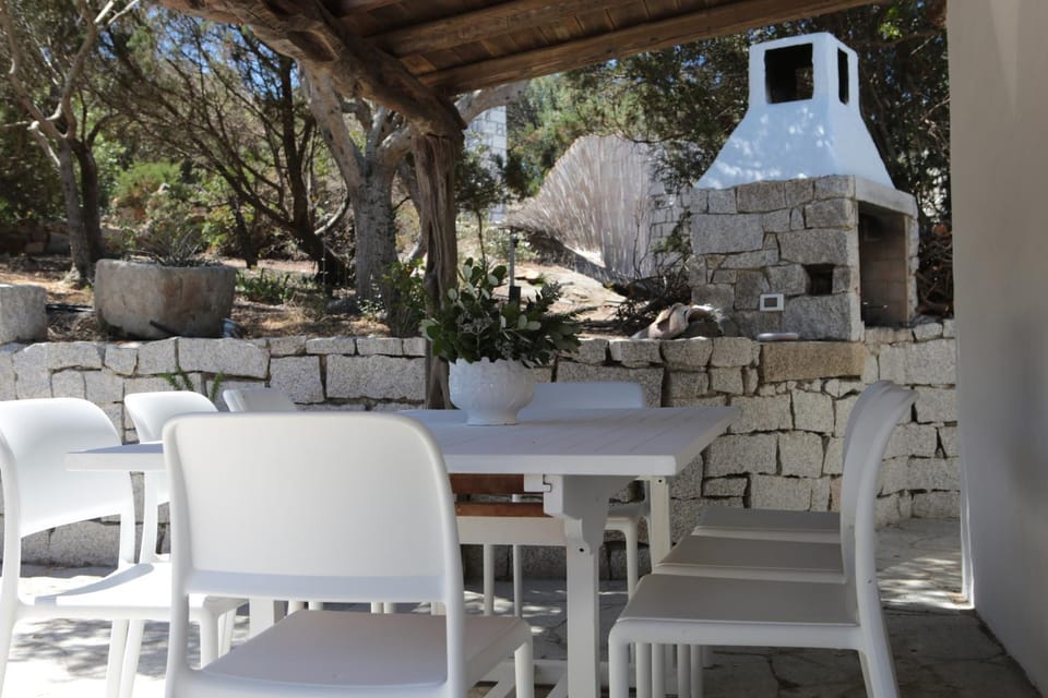 Patio, BBQ facilities
