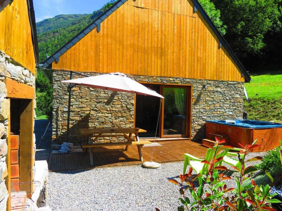 Chalet Le Bordarriben sauna & spa House in Gavarnie-Gèdre