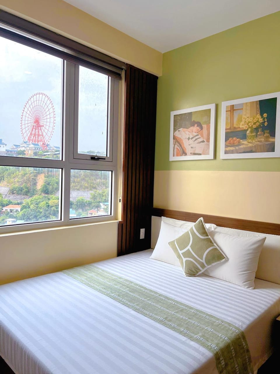 Amber Homestay Hạ Long Apartment in Laos