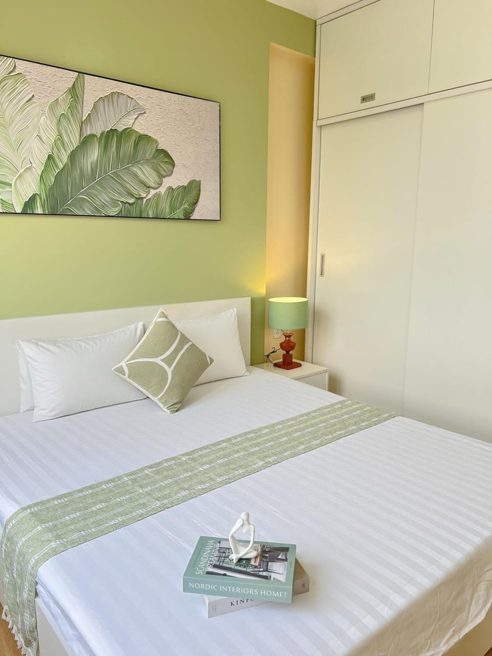Amber Homestay Hạ Long Apartment in Laos