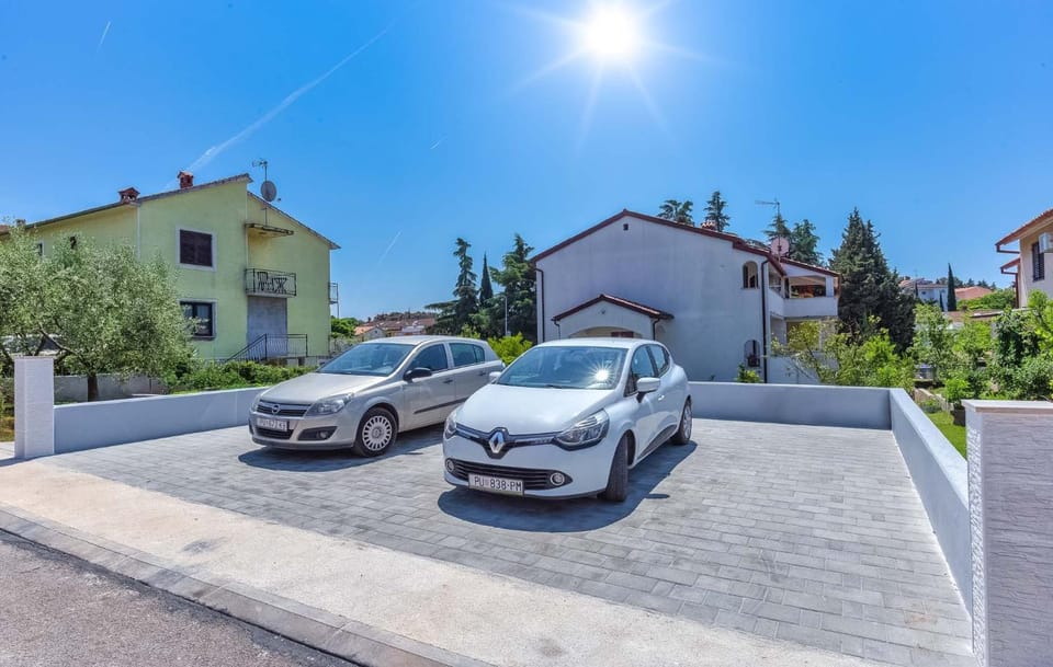 Property building, Parking