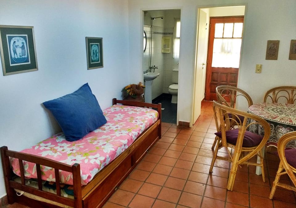 Bed, Living room