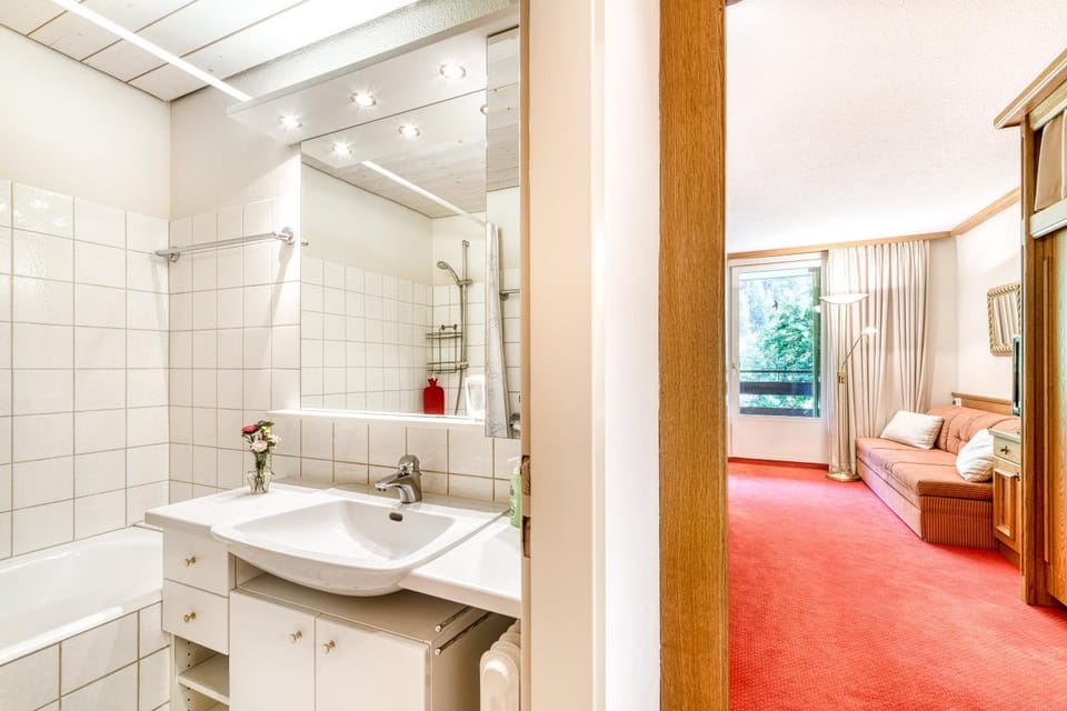 Bathroom, Bath