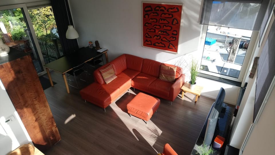 Houseboat Vliegenbos Bed and Breakfast in Amsterdam