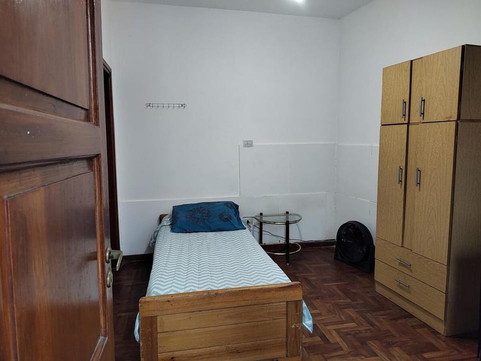 HA! 2 Resi para estudiantes Bed and Breakfast in Cordoba