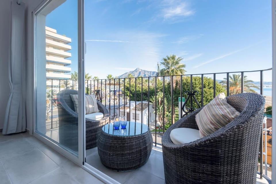 Puerto Banus Frontline Apartment with Amazing Sea Views Apartment in Marbella