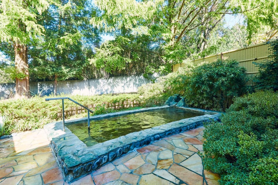 Hot Spring Bath, Open Air Bath
