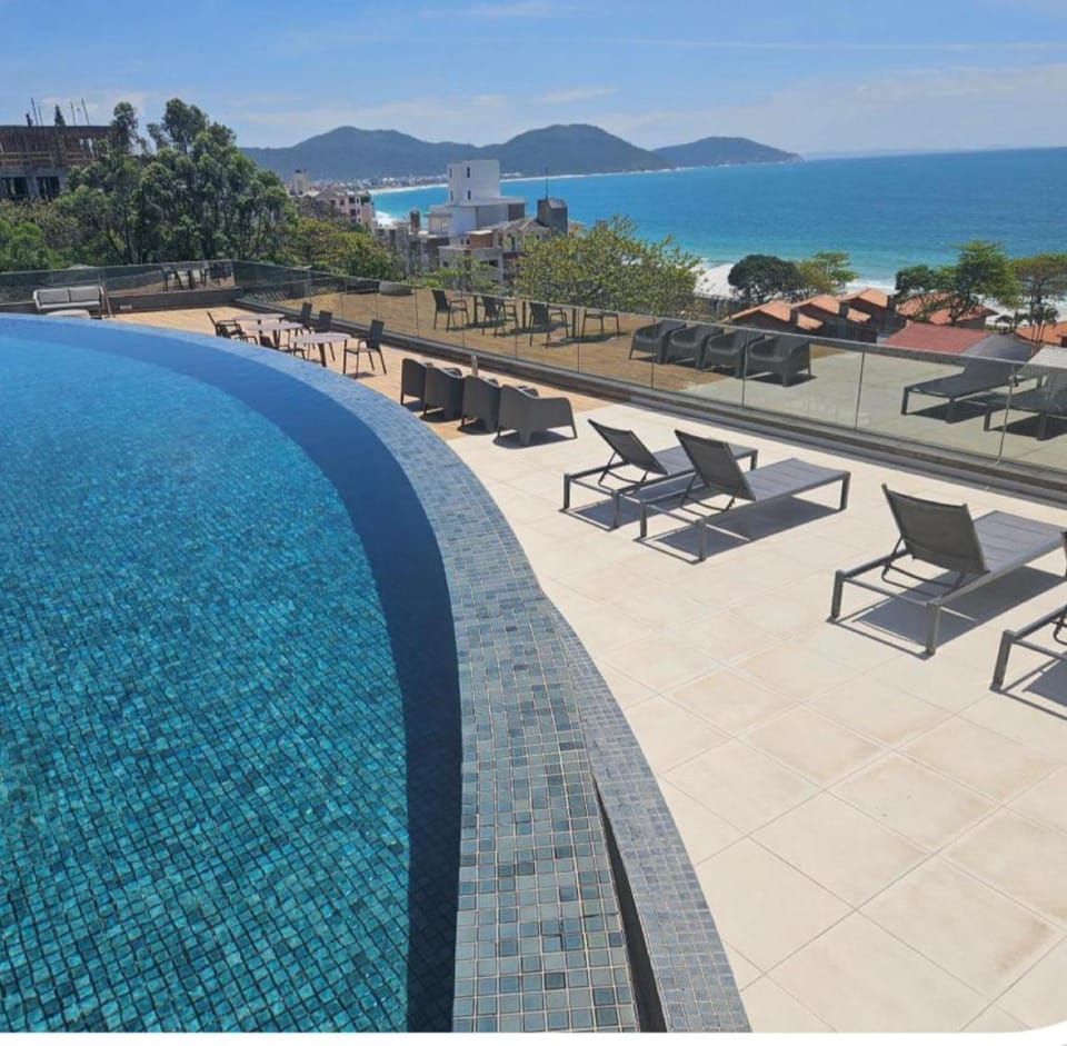 Cobertura com jacuzzi e churrasqueira privada - Praia dos Ingleses Apartment in Florianopolis