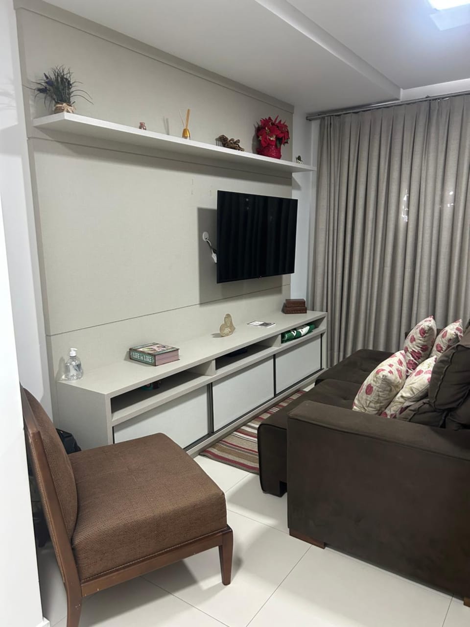 Communal lounge/ TV room, Living room