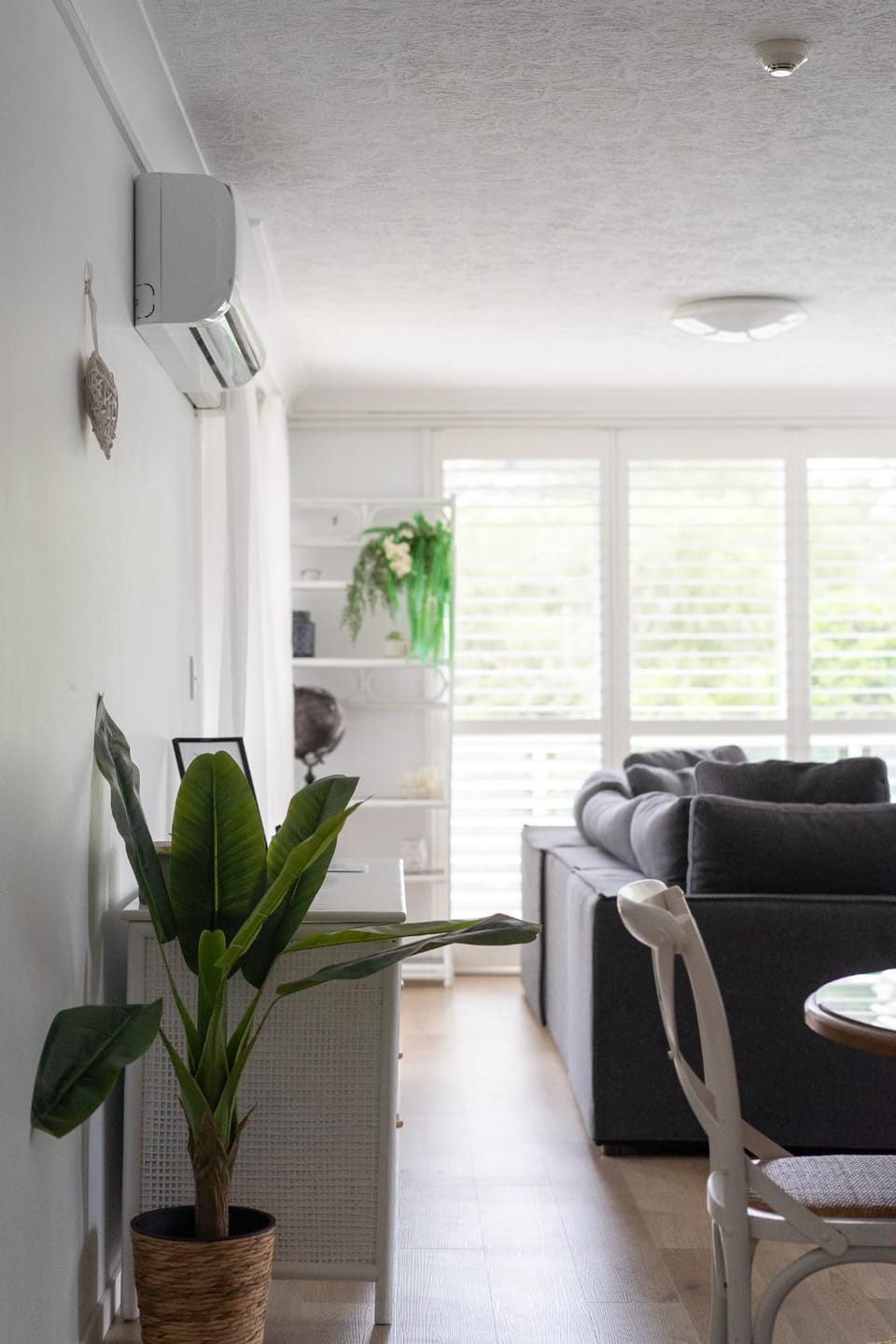 Beachy, Beautiful & Burleigh's Best Location! Apartment in Burleigh Heads