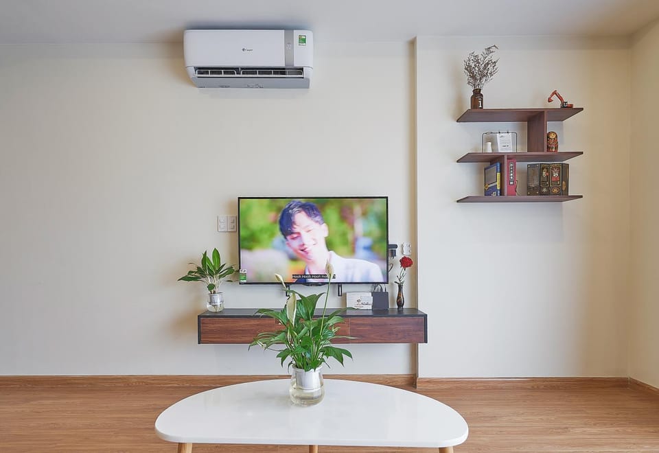 BunHomestay SPACIOUS 4 Bedroom CITY&SEA View 1 min walk to SEA Apartment in Laos