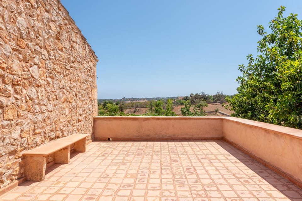 Property building, Balcony/Terrace, Living room