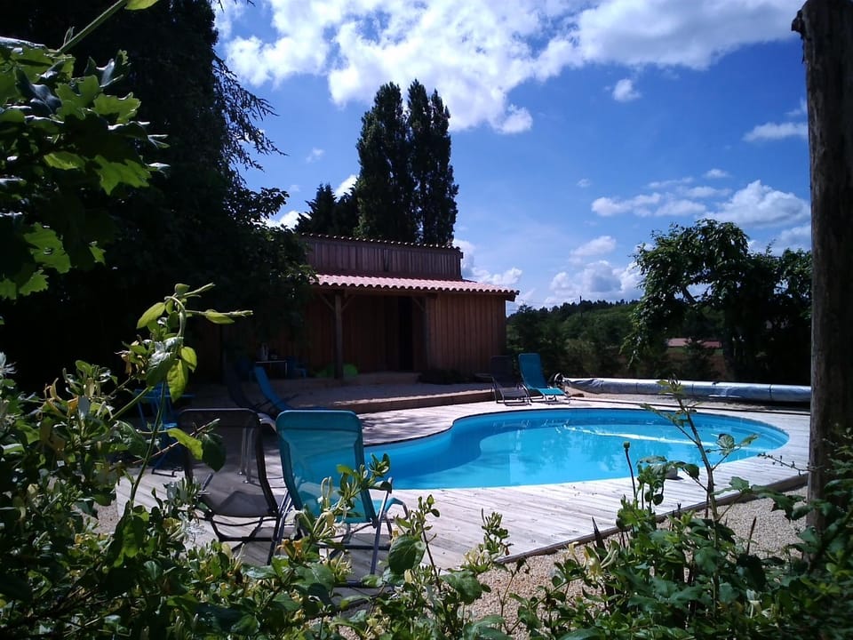 Garden view, Swimming pool, sunbed