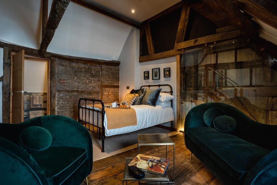 Old Infirmary Apartment hotel in Worcester