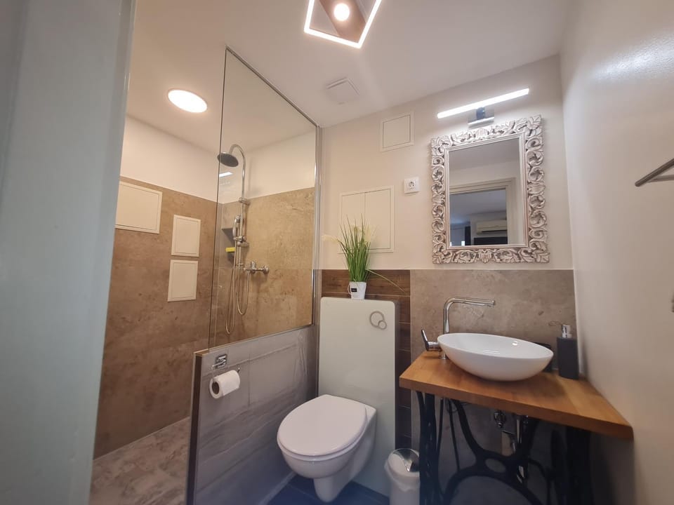 Csever Apartman Apartment in Hungary