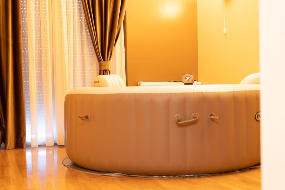 Hot Tub, Spa and wellness centre/facilities