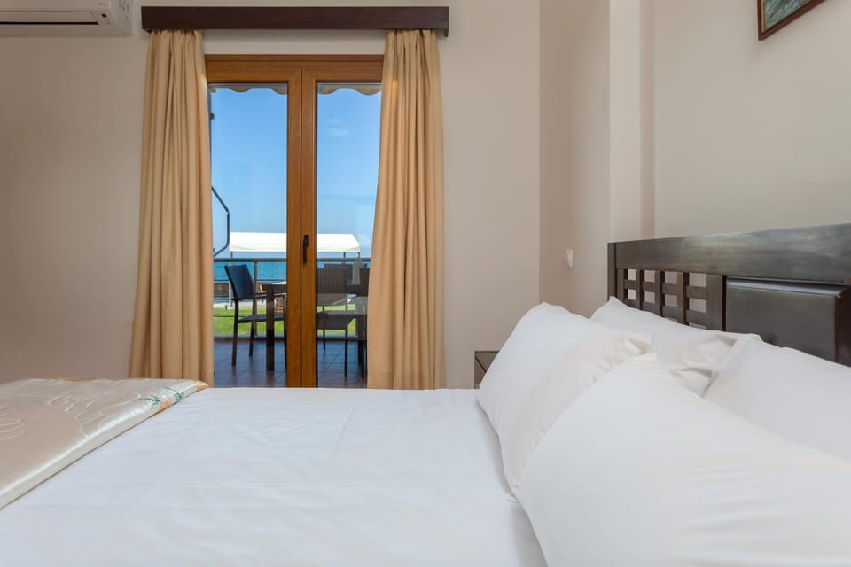 Bedroom, Sea view