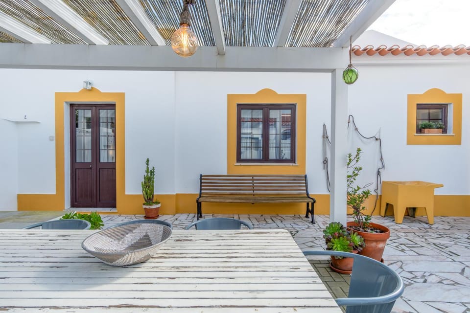 Patio, Off site, Dining area