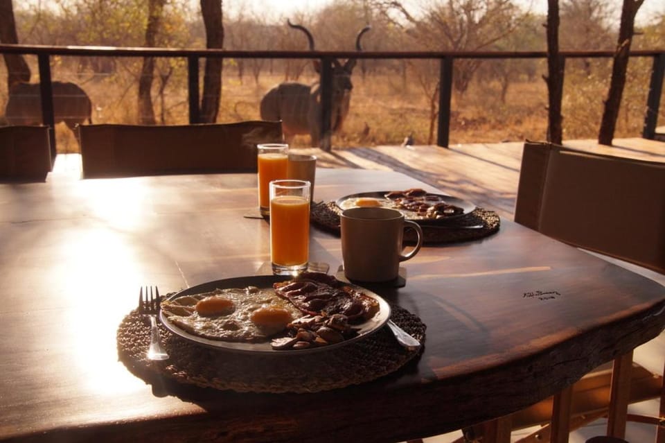 Food and drinks, Animals, Garden view, Landmark view, English/Irish breakfast, Drinks