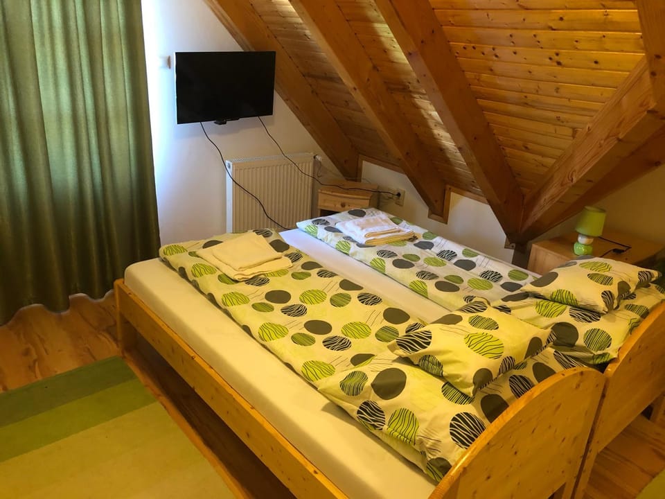Antal-tavi Fogadó és Horgászparadicsom Inn in Hungary
