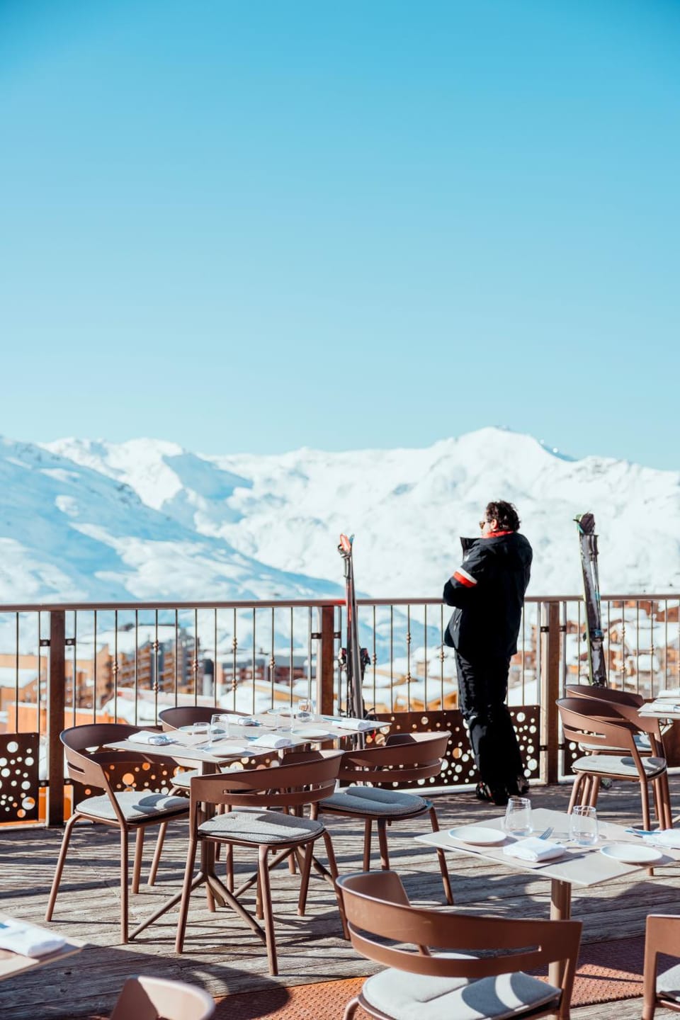 Restaurant/places to eat, Balcony/Terrace, Mountain view