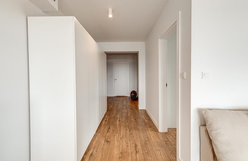 Lobby or reception, wardrobe