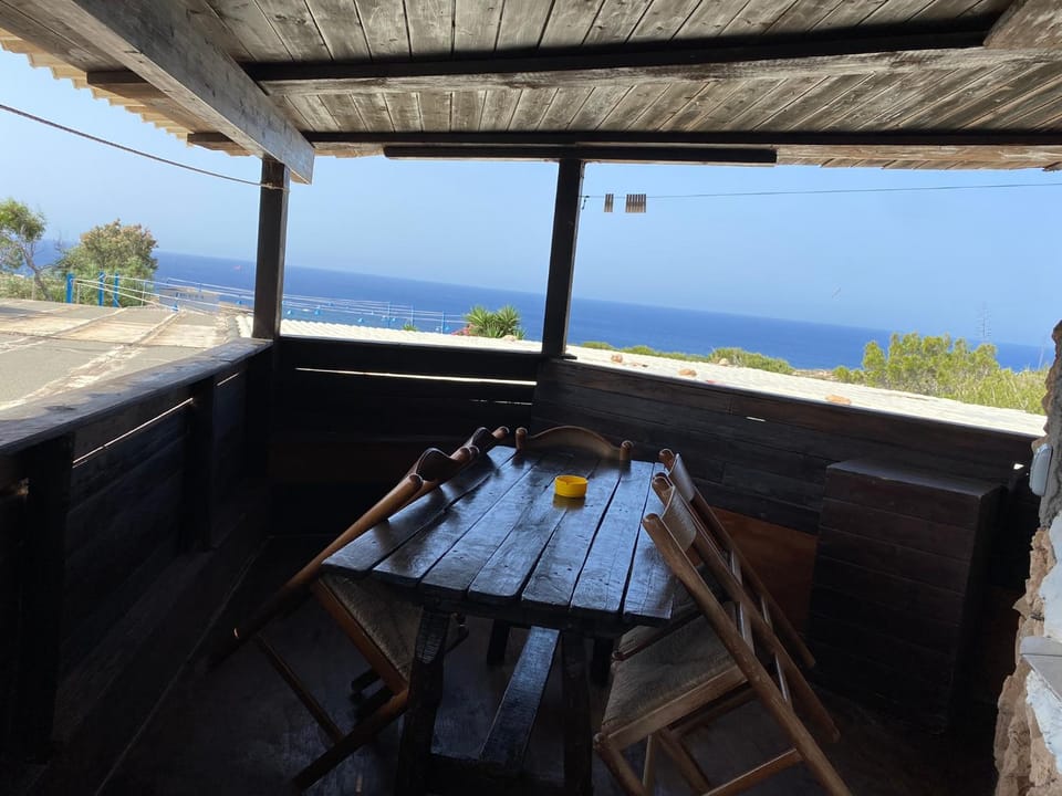 Day, View (from property/room), Dining area, Sea view