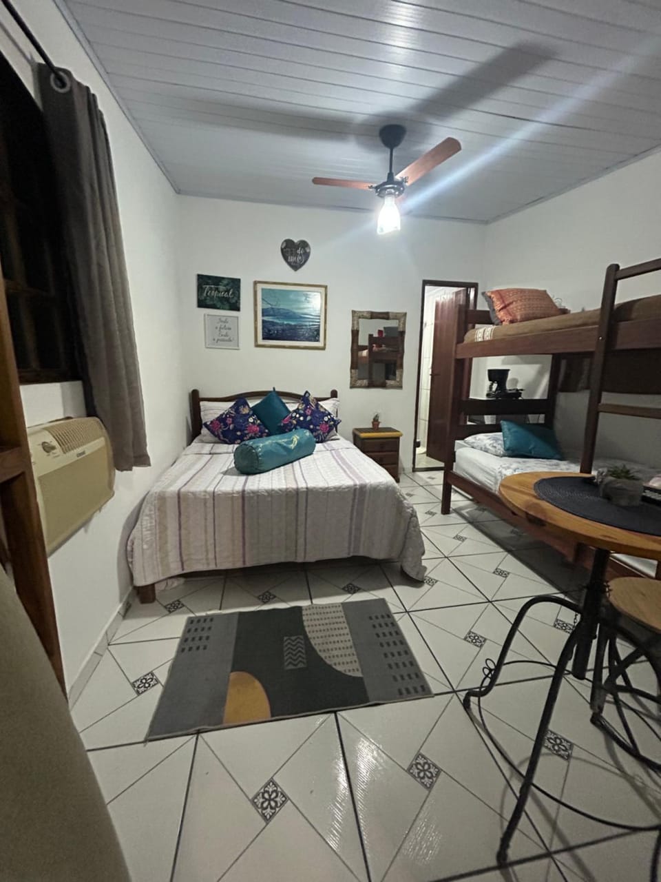 Suite de Lane e Mu Campground/ 
RV Resort in Angra dos Reis