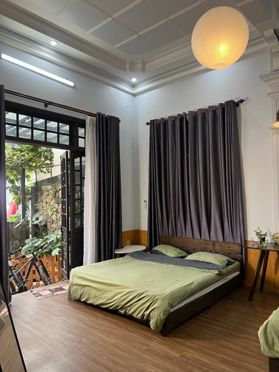 Bed, Photo of the whole room
