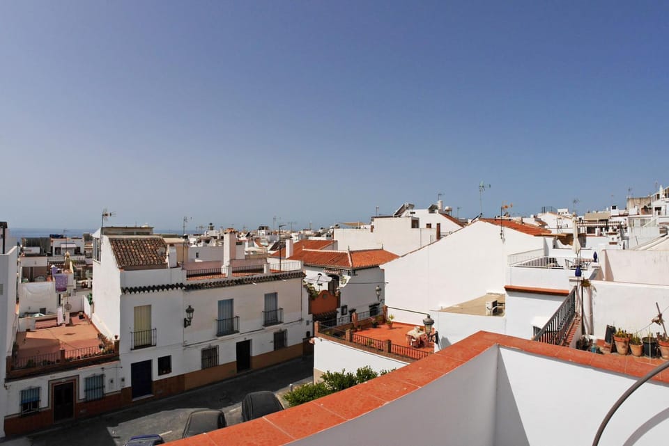Property building, City view, Sea view, Quiet street view