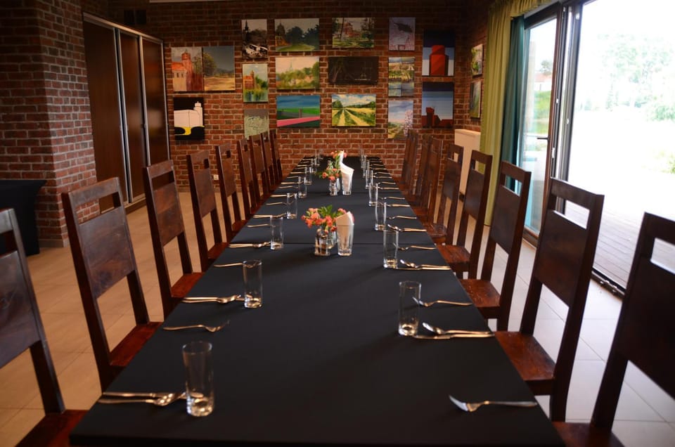 Balcony/Terrace, Banquet/Function facilities, Meeting/conference room