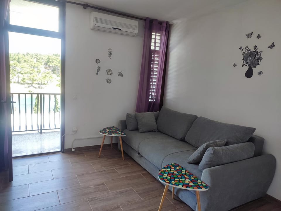 Ivanka Apartments Apartment in Vrboska