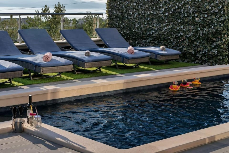 sunbed