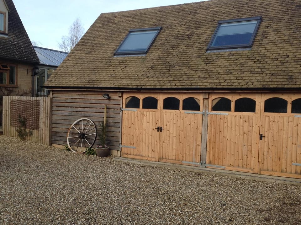 Property building, Day