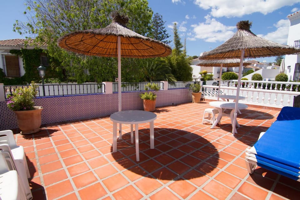 Property building, Balcony/Terrace