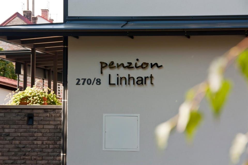 Penzion Linhart Bed and Breakfast in Lower Silesian Voivodeship