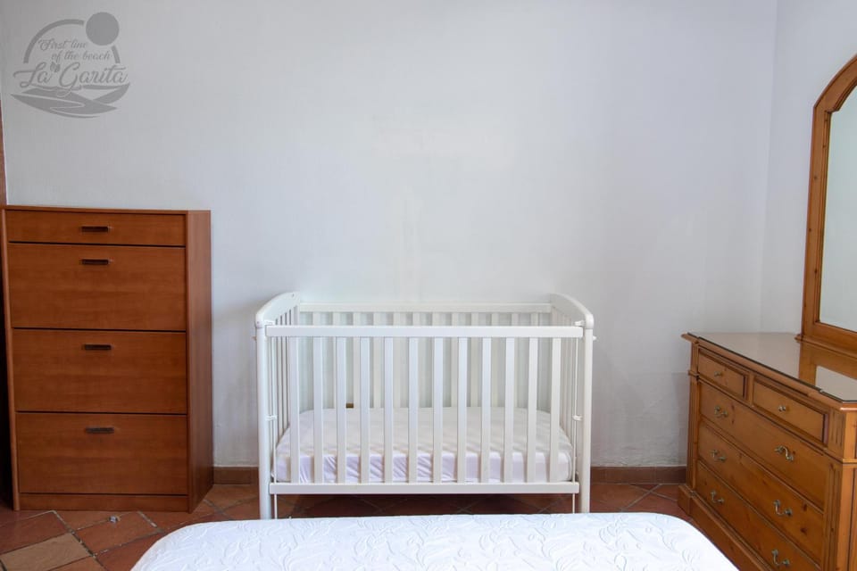 Bed, Bedroom, Family
