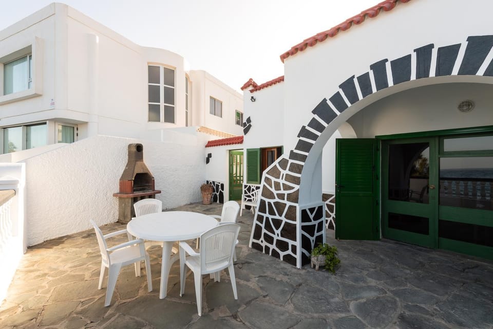 BBQ facilities, Balcony/Terrace, Lobby or reception, Sea view
